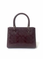 ⁦حقيبة يد نسائية فاخرة من "GUIDA" - تصميم كلاسيكي بنقوش بارزة⁩ - الصورة ⁦6⁩