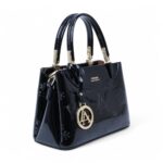 ⁦حقيبة يد لورينا (LORAINA) العصرية - فخامة النقوش واللمسات الذهبية⁩ - الصورة ⁦4⁩