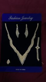 ⁦طقم مجوهرات "برنسيس" للسهرات - إكسسوار فاخر مرصع بالكريستال عالي النقاء⁩ - الصورة ⁦3⁩