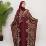 إسدال صلاة قطني واسع ومطبوع بنقوش فنية راقية (مع طرحة متصلة)